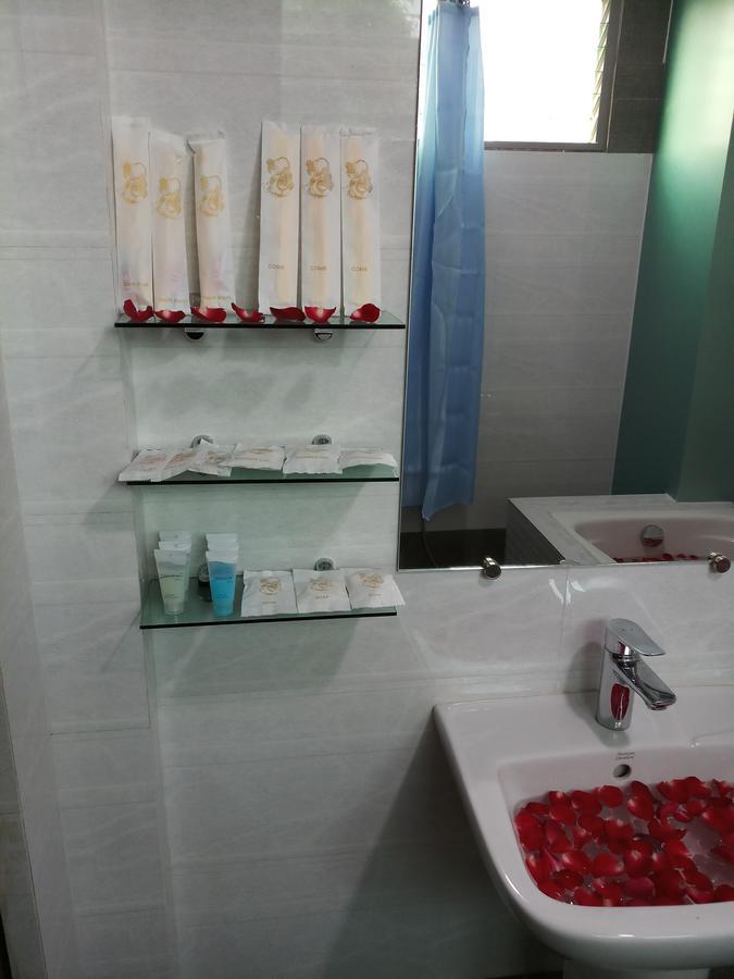 Hotel San Taw Win Pathein Ngoại thất bức ảnh